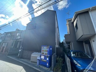 クラブメゾン川西中央の物件外観写真